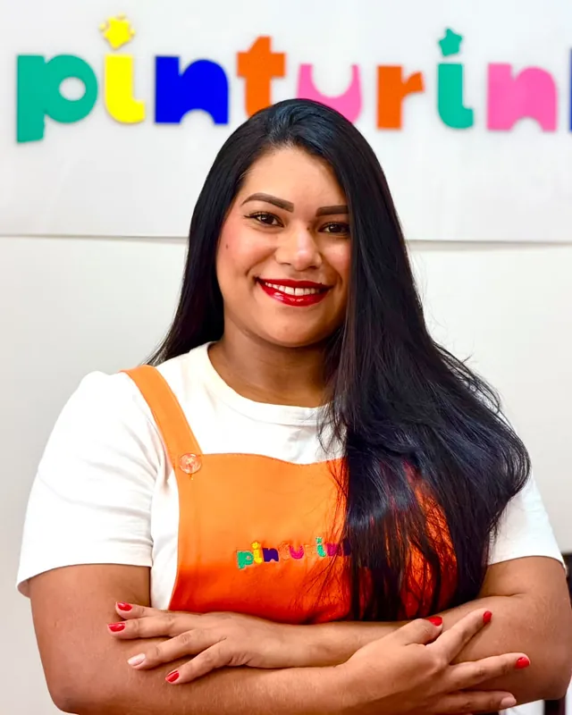 Jessica, vendedora da Pinturinha Kids